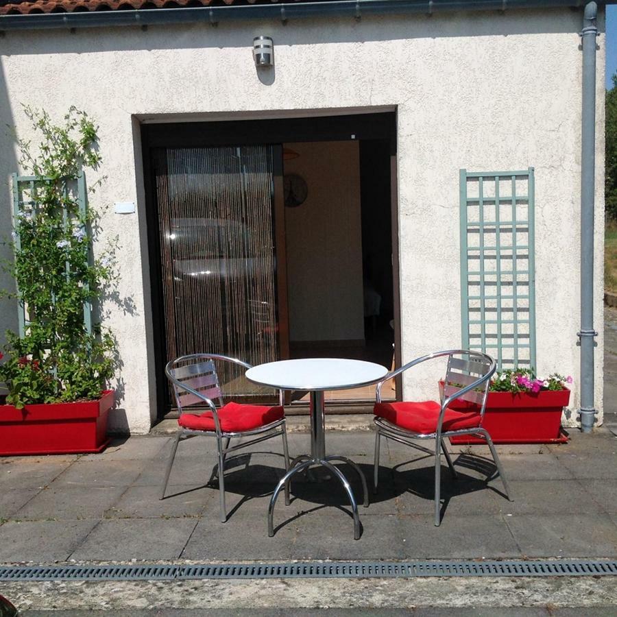 Foussais Le Studio De Serigny מראה חיצוני תמונה